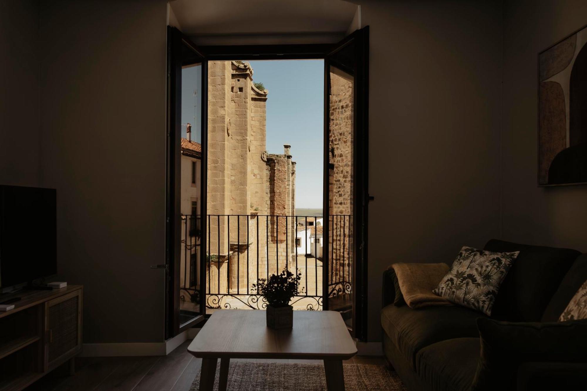 Ferienwohnung Portal De Santiago Caces Exterior foto